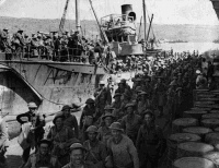 British, Australian and New Zealand Troops diembark at Suda Bay, Crete. April 1941. 